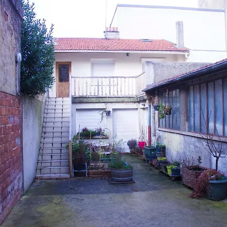 شقة Joli Studio Near Paris إيفري سور سين